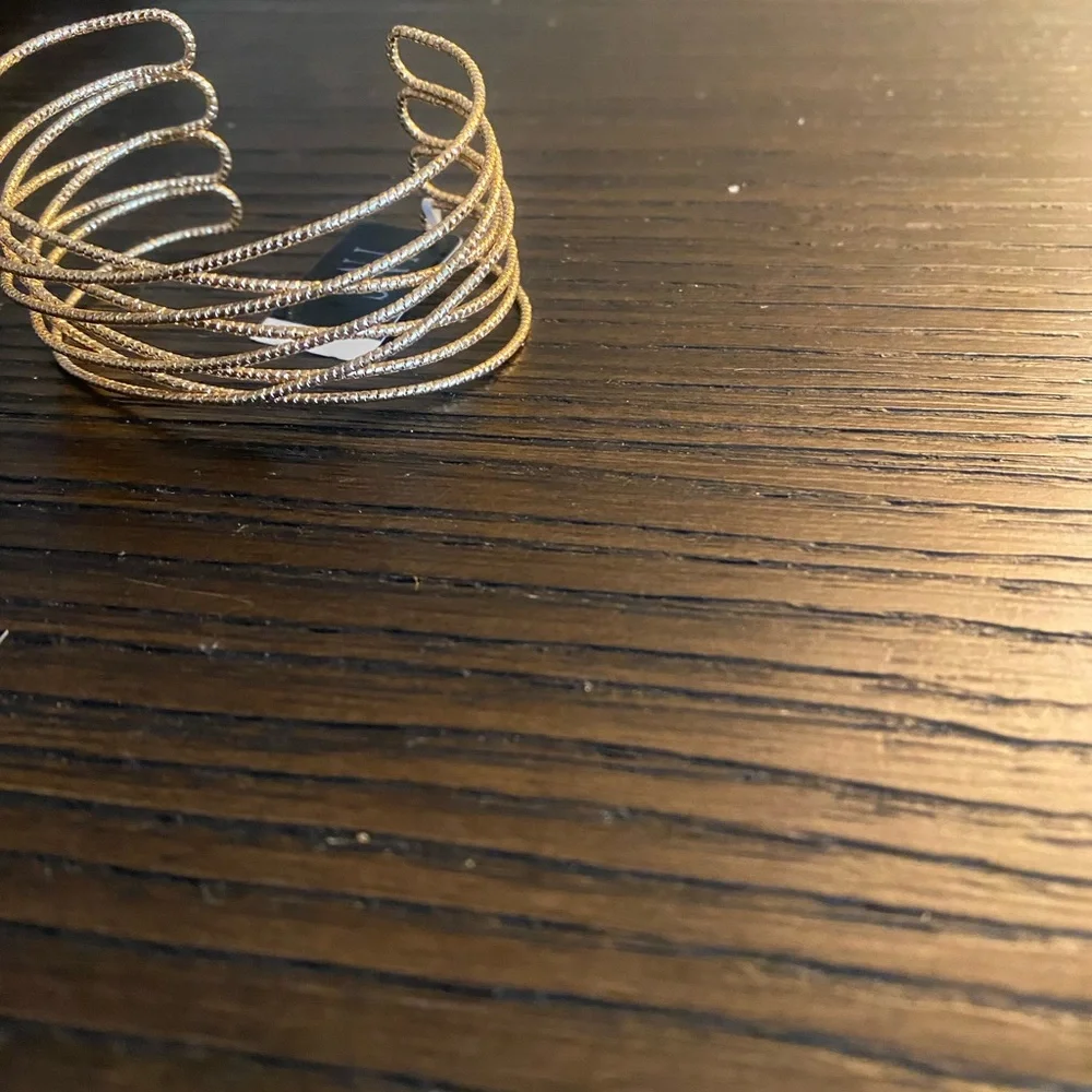 NEW INC International Concepts cutout cuff bracelet